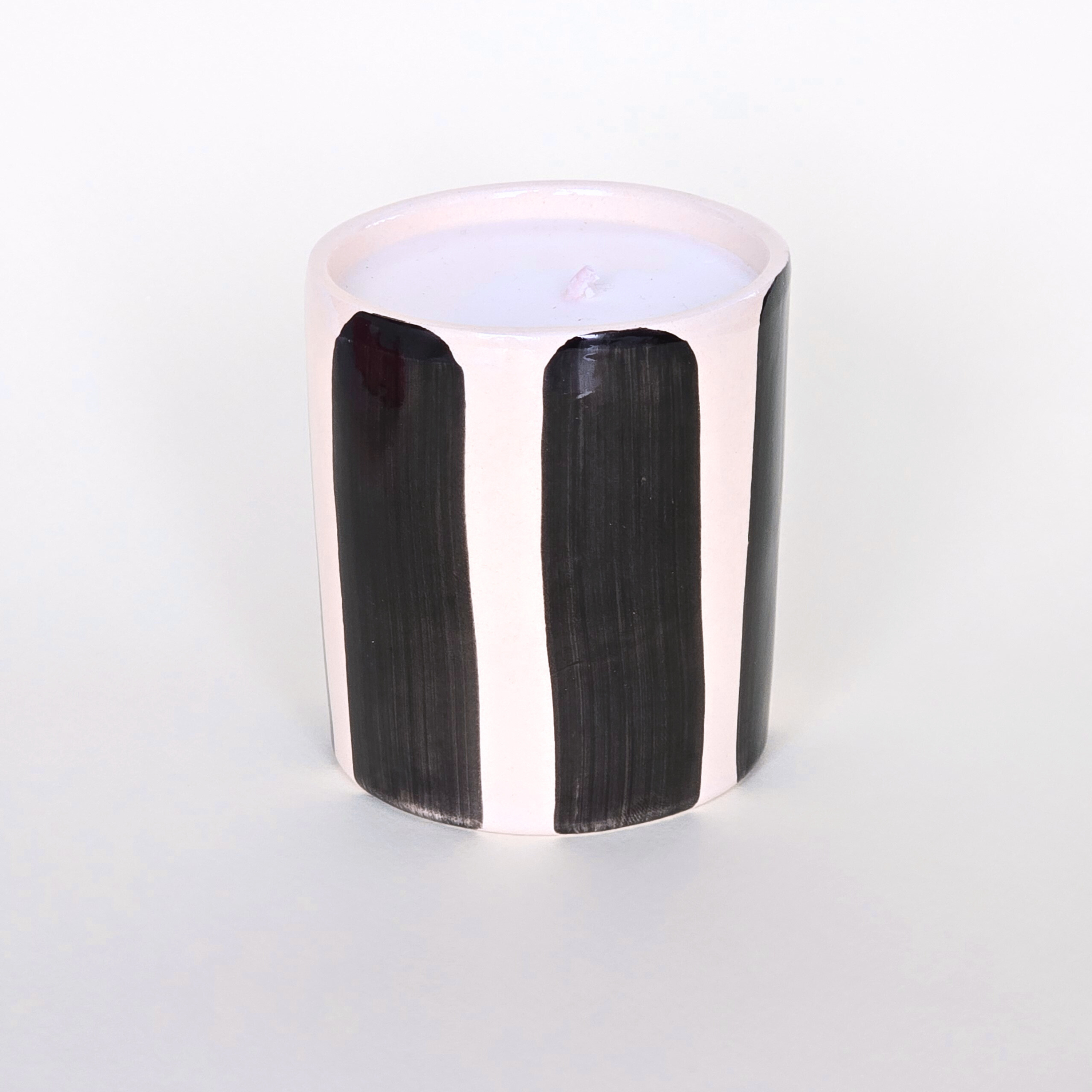 Bougie céramique · Tabac cubin & Tonka