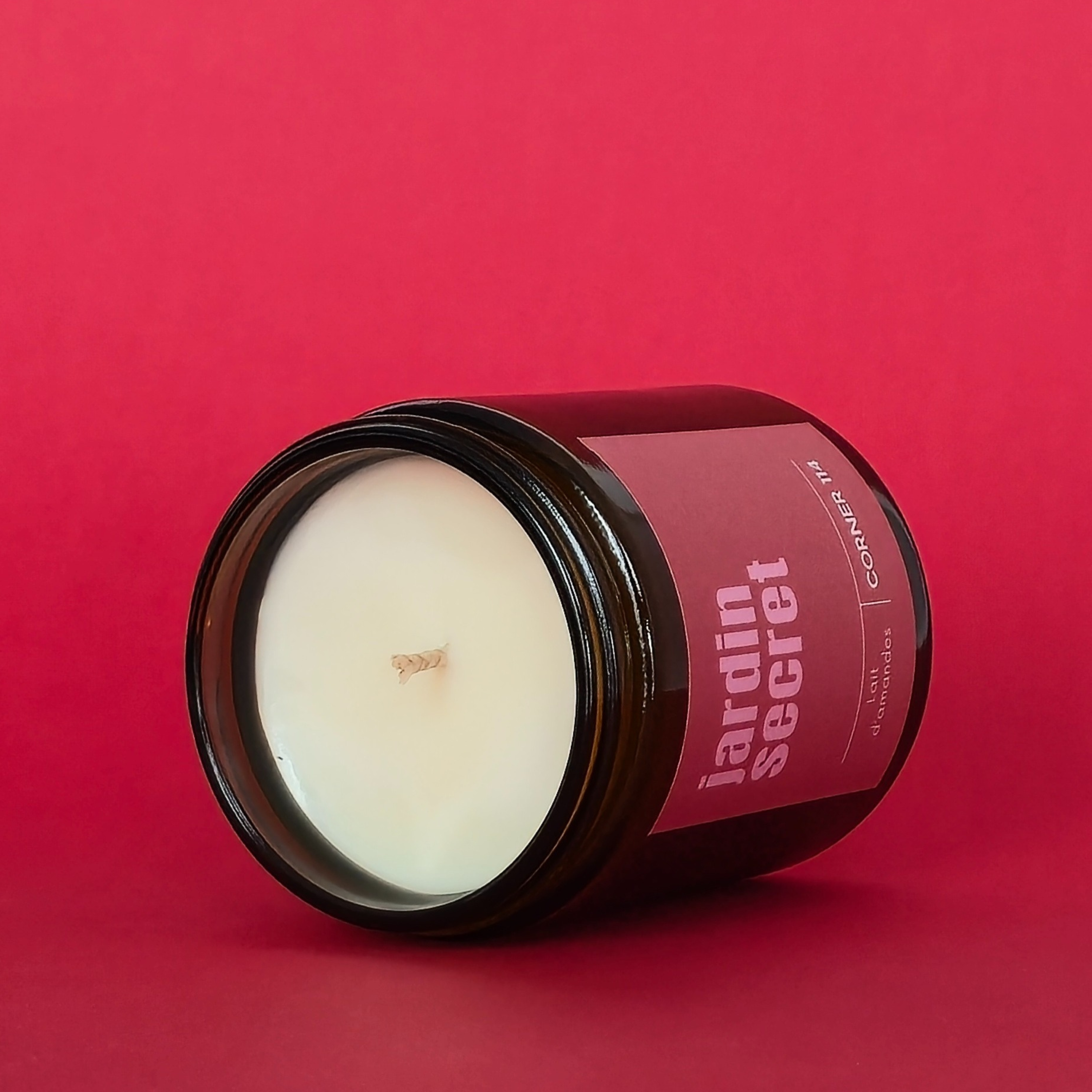 Bougie "Jardin secret" Cire naturelle · Lait D'amandes