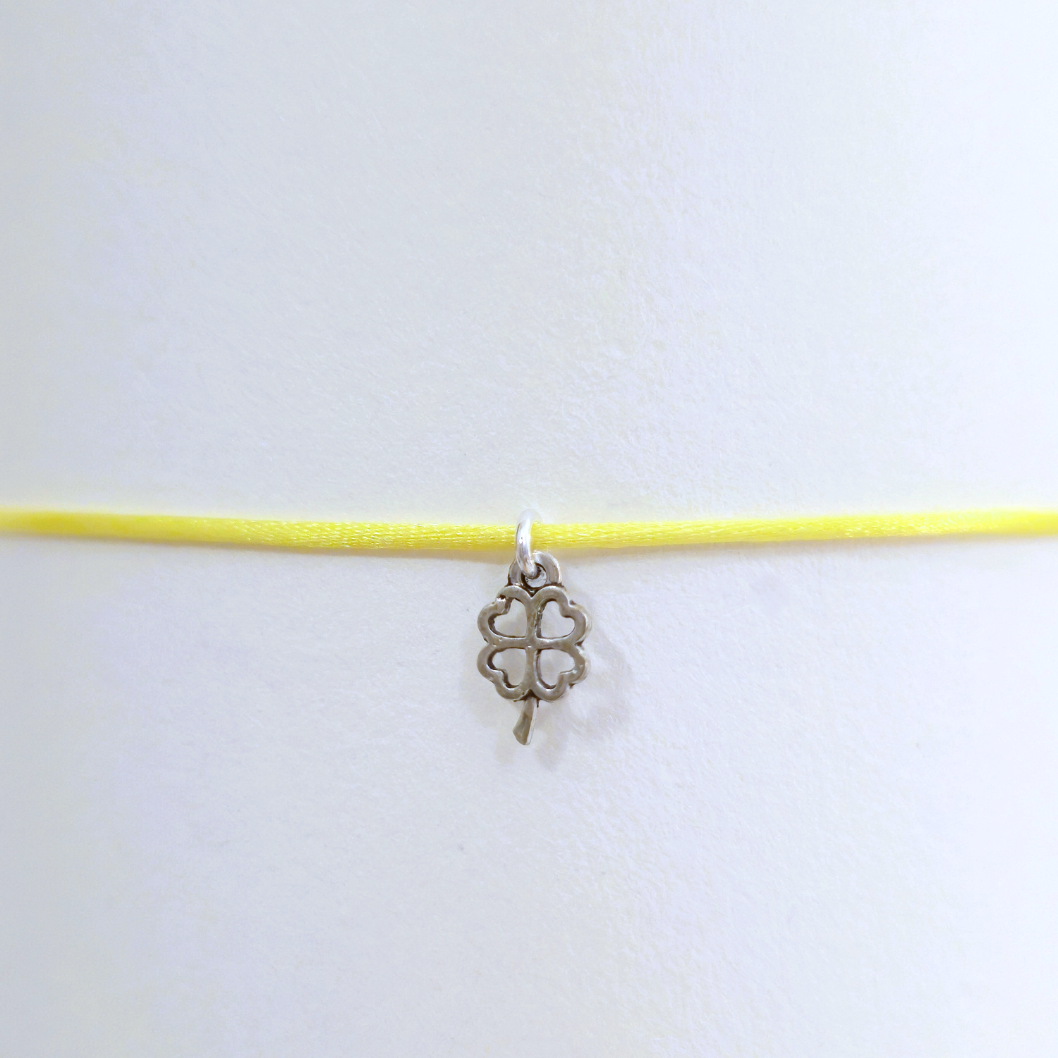 Bracelet "Simple Luck" · Breloque trèfle argenté